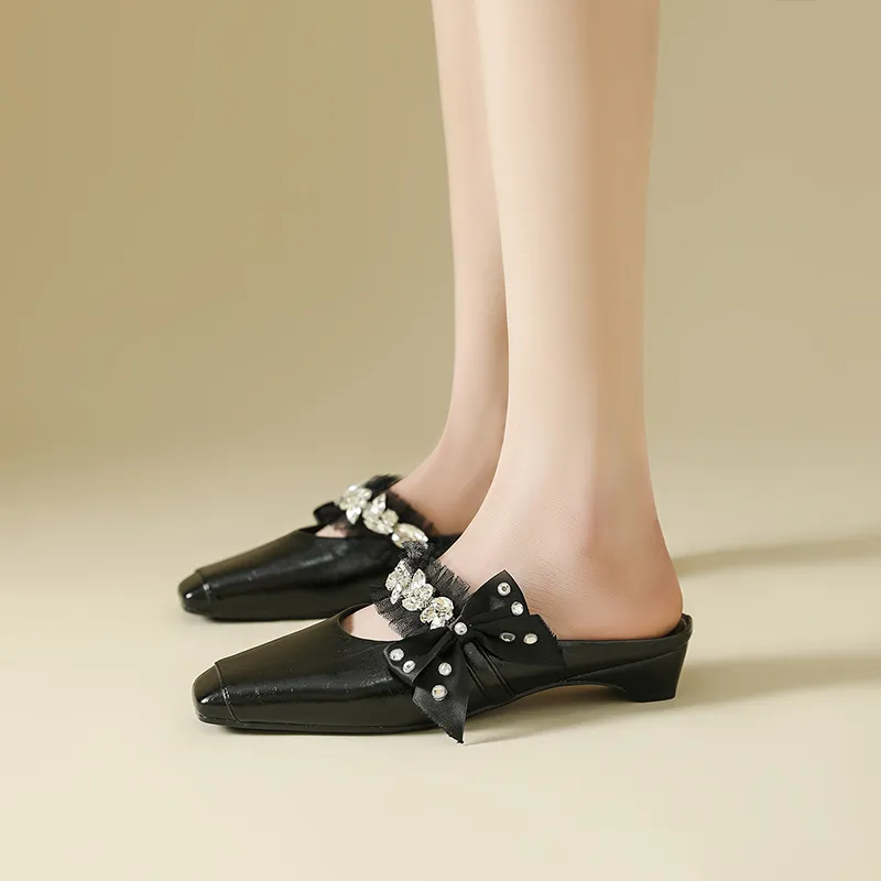 DAPHNE Slip Resistant Closed Toe Slippers Women's-11