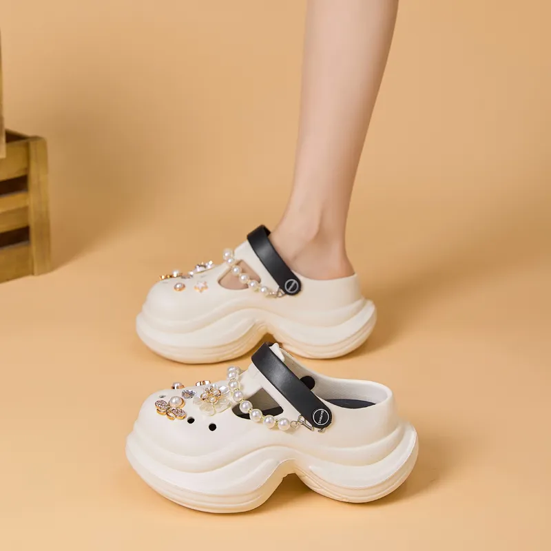 DAPHNE Clogs Women's-16