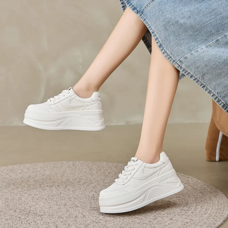 DAPHNE Low Top Skateboard Shoes Women's-4
