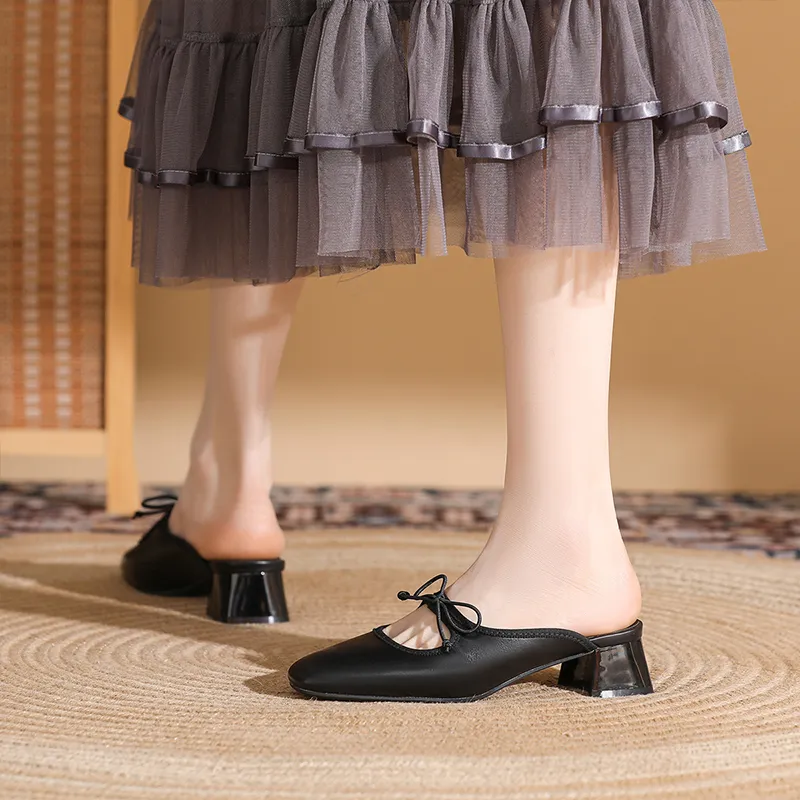 DAPHNE Rubber Sole Slip Resistant Closed Toe Slippers Women's-8