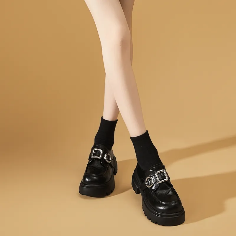 DAPHNE Loafers Women's Black/Ecru-4