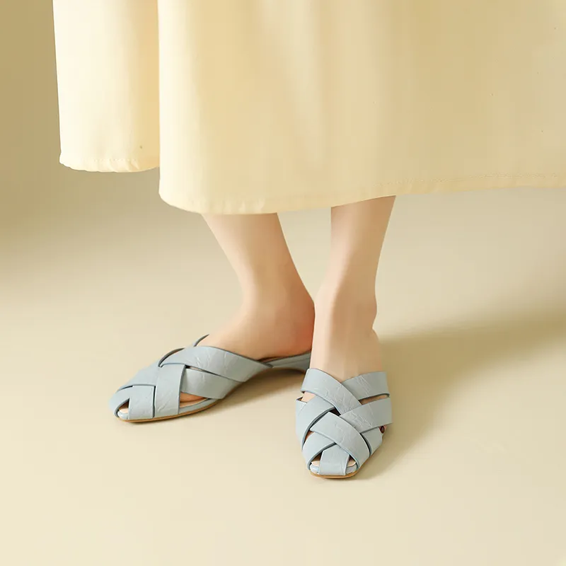 DAPHNE Rubber Sole Slip Resistant Closed Toe Slippers Women's-10