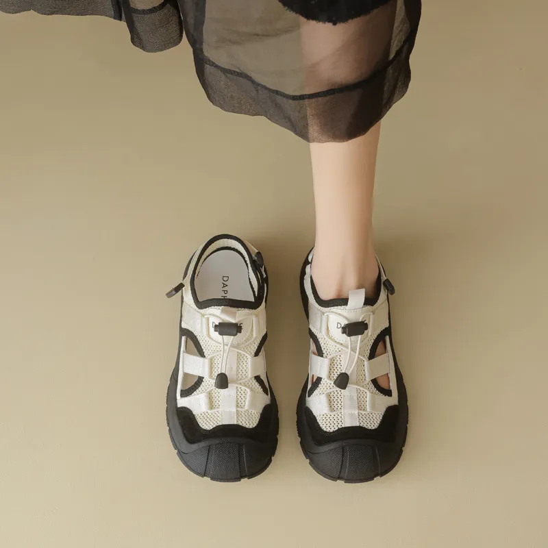 DAPHNE Slip Resistant And Breathable River Trekking Shoes Women's-4