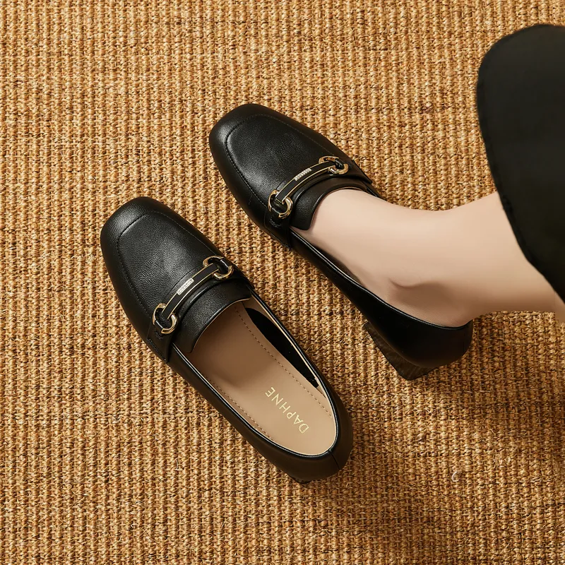 DAPHNE Loafers Women's Black/Ecru-11