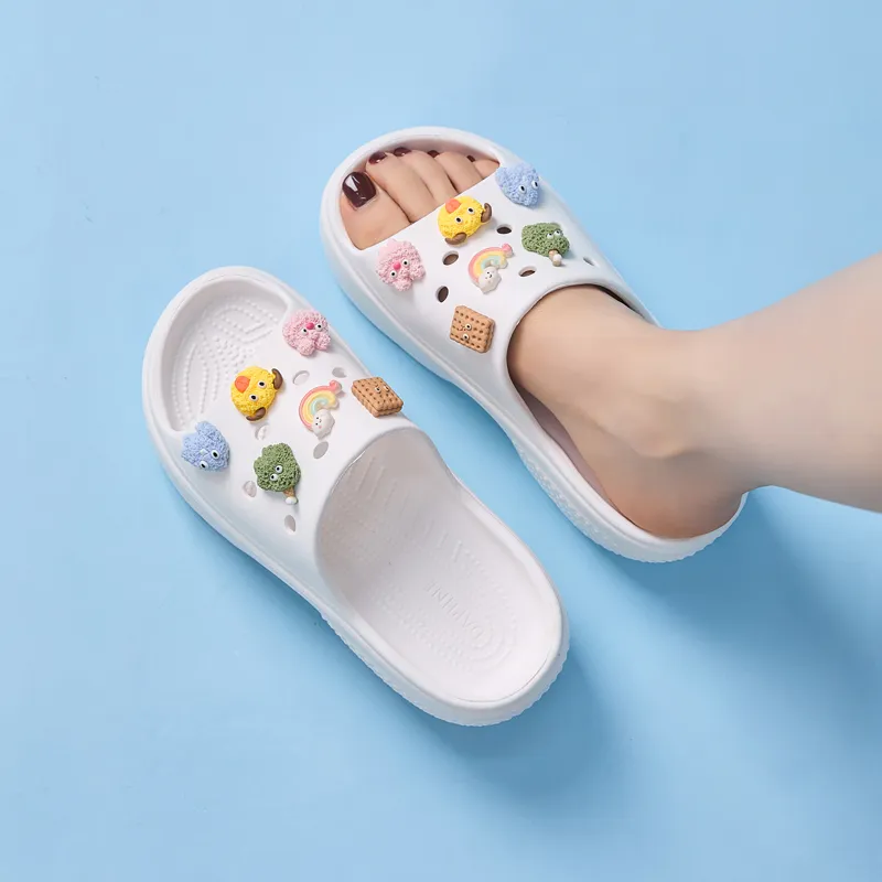 DAPHNE Slide Slippers Women's White/Black-7
