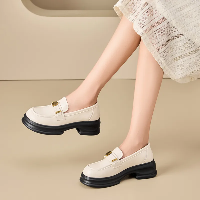 DAPHNE Loafers Women's Black/Ecru-11