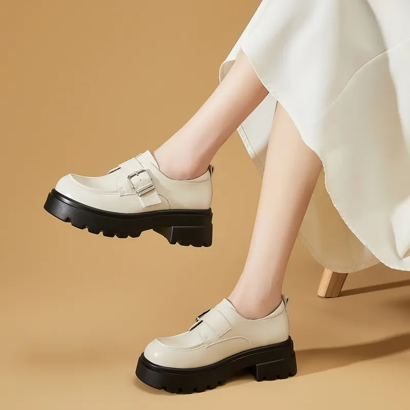 DAPHNE Loafers Women's Black/Ecru-4