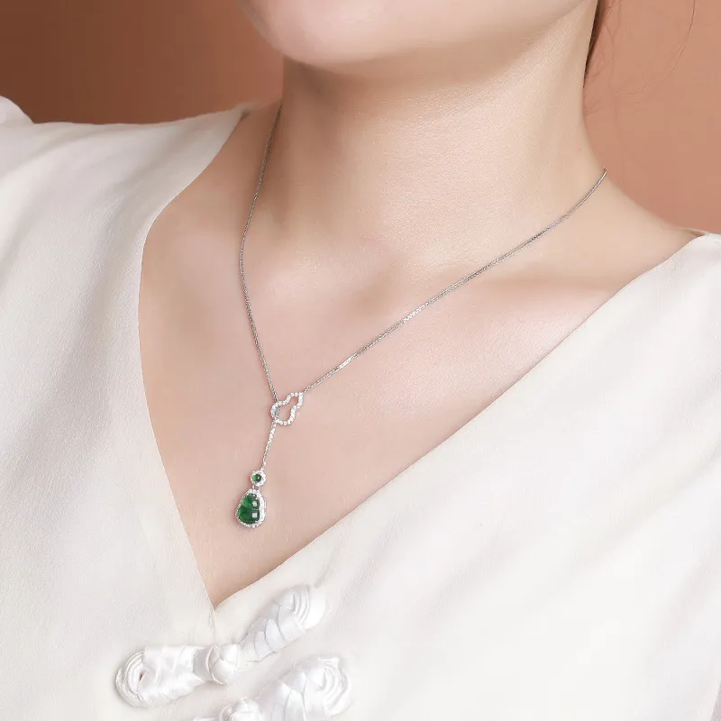BYTHERE Glutinous Jade Necklaces Unisex-4