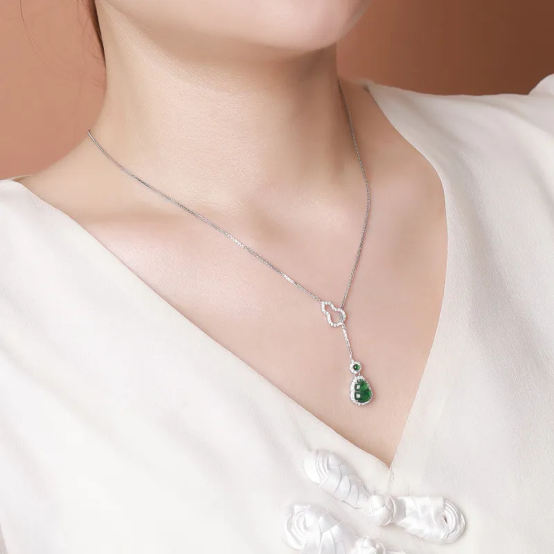 BYTHERE Glutinous Jade Necklaces Unisex-5