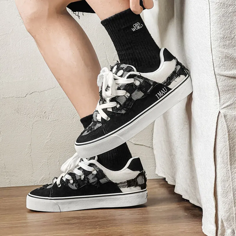 IMAU Low Top Skateboard Shoes Unisex-1
