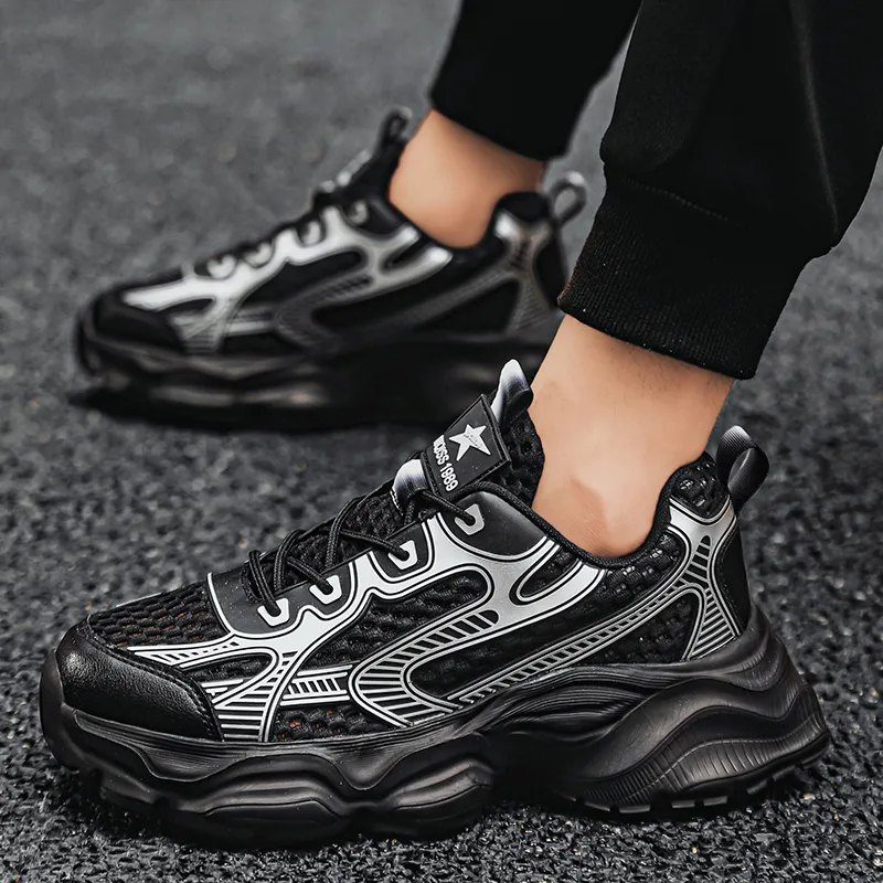 IMAU Low Top Chunky Sneakers Unisex-3