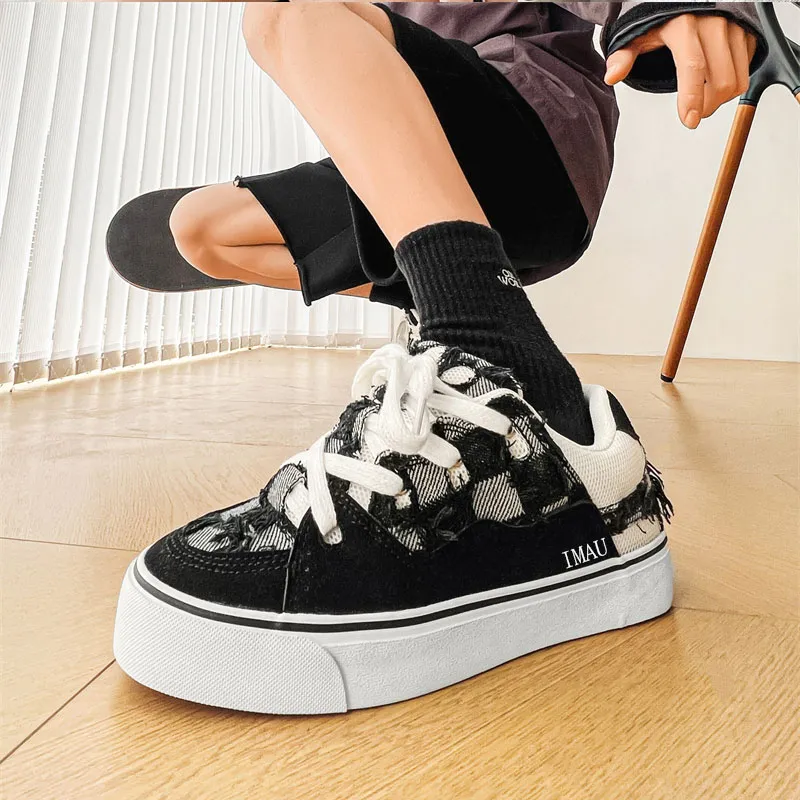 IMAU Low Top Skateboard Shoes Unisex-2