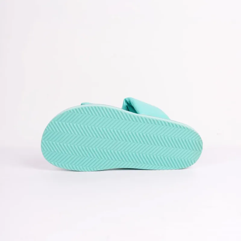 ALIAS MAE Rubber Sole Slip Resistant Odor Resistant Slide Slippers Women's-19