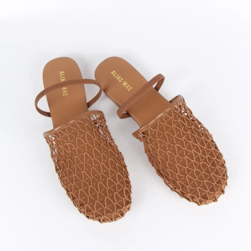 ALIAS MAE Closed Toe Slippers Women's-9