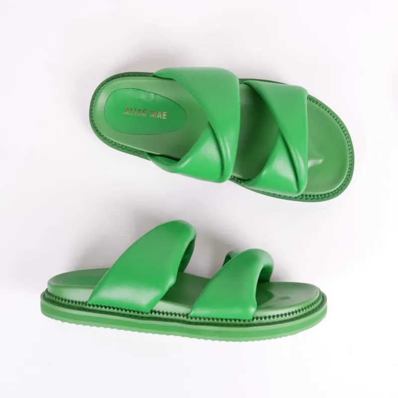 ALIAS MAE Rubber Sole Slip Resistant Odor Resistant Slide Slippers Women's-12