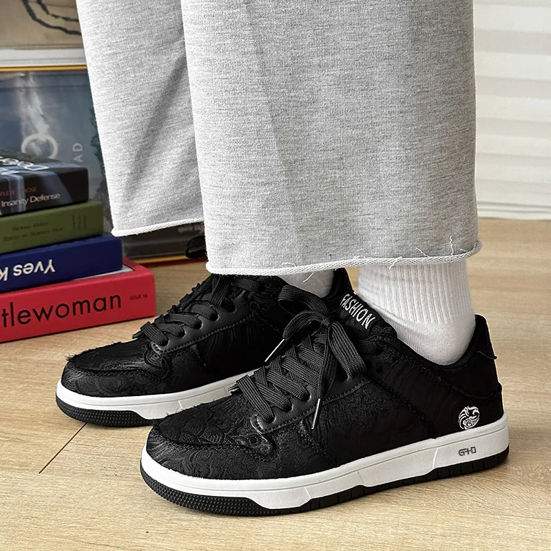 Kung Fu Partners Lightweight And Breathable Low Top Skateboard Shoes Unisex-18
