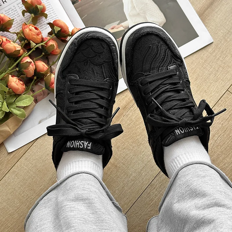 Kung Fu Partners Lightweight And Breathable Low Top Skateboard Shoes Unisex-19