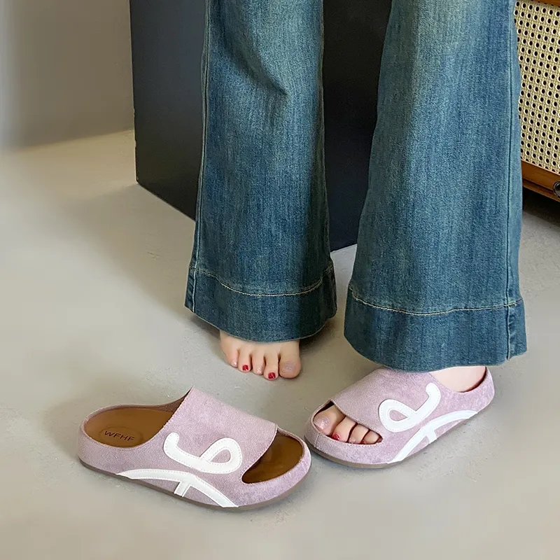 Dragon Dance Quiet, Slip Resistant, Odor Resistant Slide Slippers Women's-8