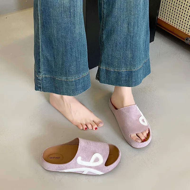 Dragon Dance Quiet, Slip Resistant, Odor Resistant Slide Slippers Women's-9