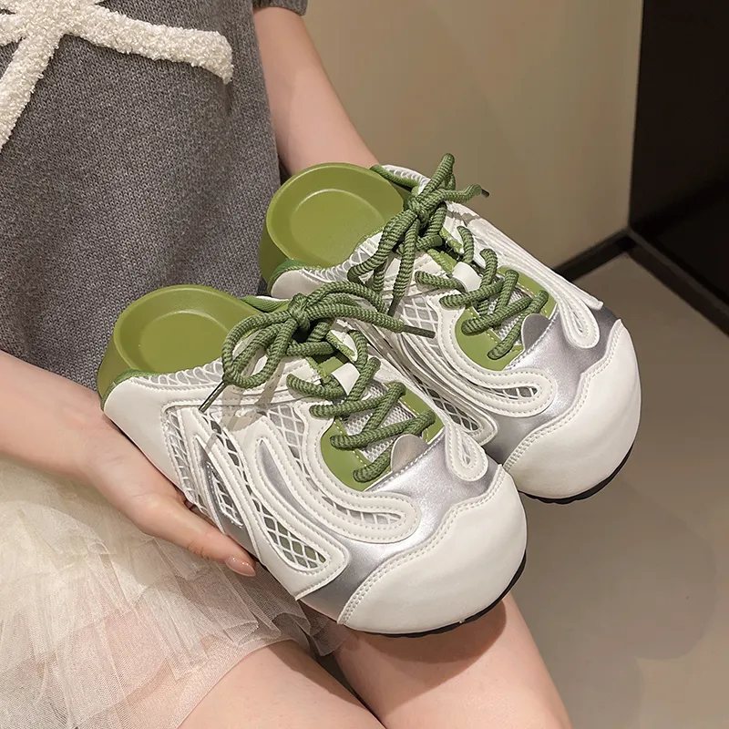 Dragon Dance Abrasion Resistant Slip Resistant Quick Dry Closed Toe Slippers Women's-1