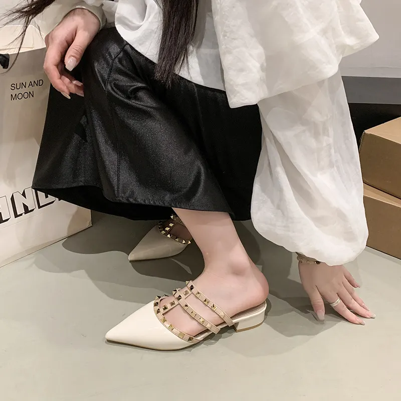 Dragon Dance Chunky Heel High Heels 3.5cm Women's-8