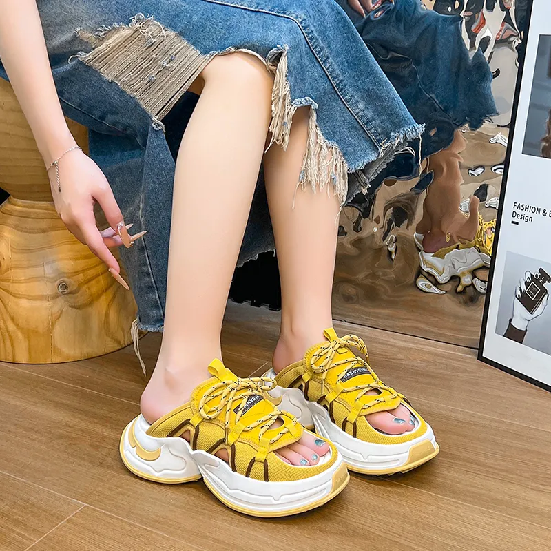 Dragon Dance Closed Toe Slippers Women's-7