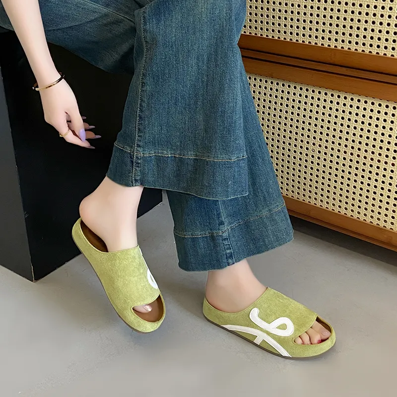 Dragon Dance Quiet, Slip Resistant, Odor Resistant Slide Slippers Women's-19