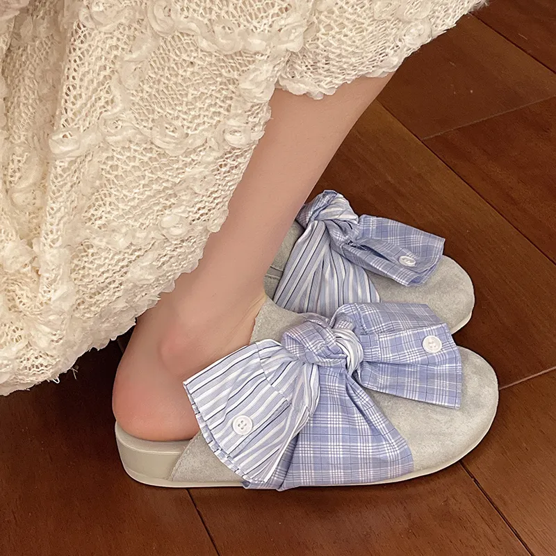 Dragon Dance Quiet Abrasion Resistant Closed Toe Slippers Women's-10