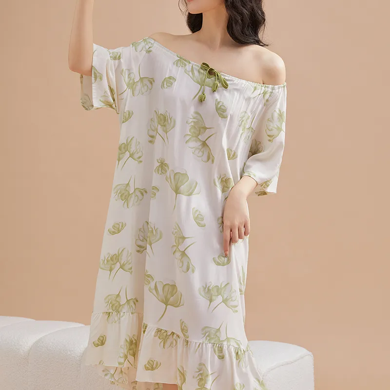 The Temptation Of The Muse Nightgown Women's-39