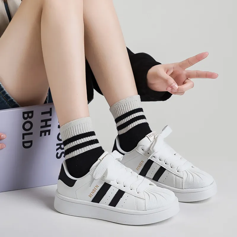 RENBEN Wear resistant And Lightweight Low Top Skateboard Shoes Women's-5