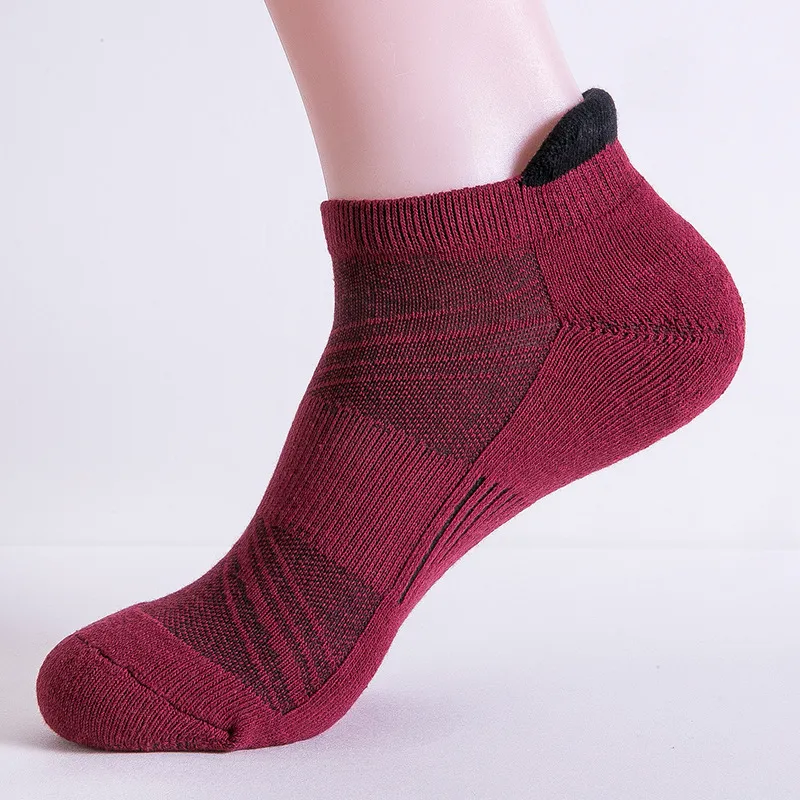 Gentle Welcome Basketball Socks Unisex-3