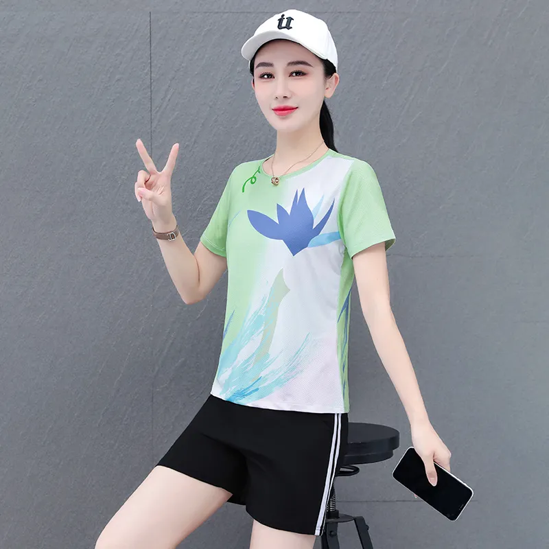 The New Age Family Fitness Set Women's-1