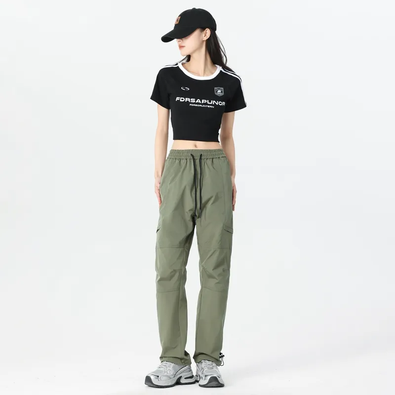 The New Age Family Cargo Pants Women's-7