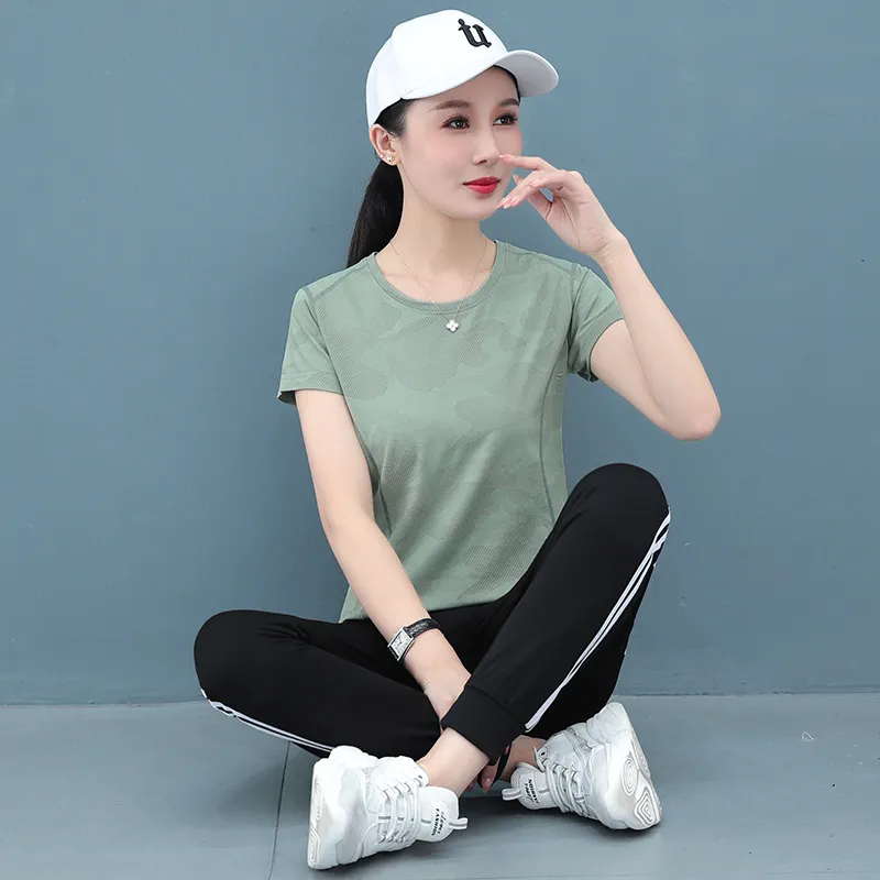The New Age Family Fitness Set Women's-24