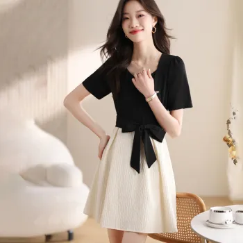 The New Age Family Short Sleeved Dress Women's