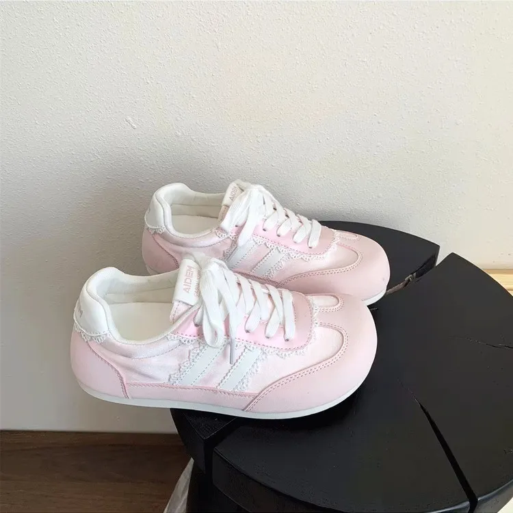 BINGO DUCK Slip Resistant And Breathable Low Top Skateboard Shoes Women's-4
