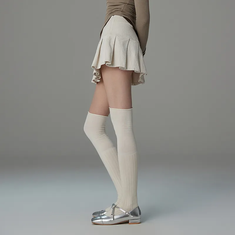 Henny Rue Women's Over The Knee Socks-5