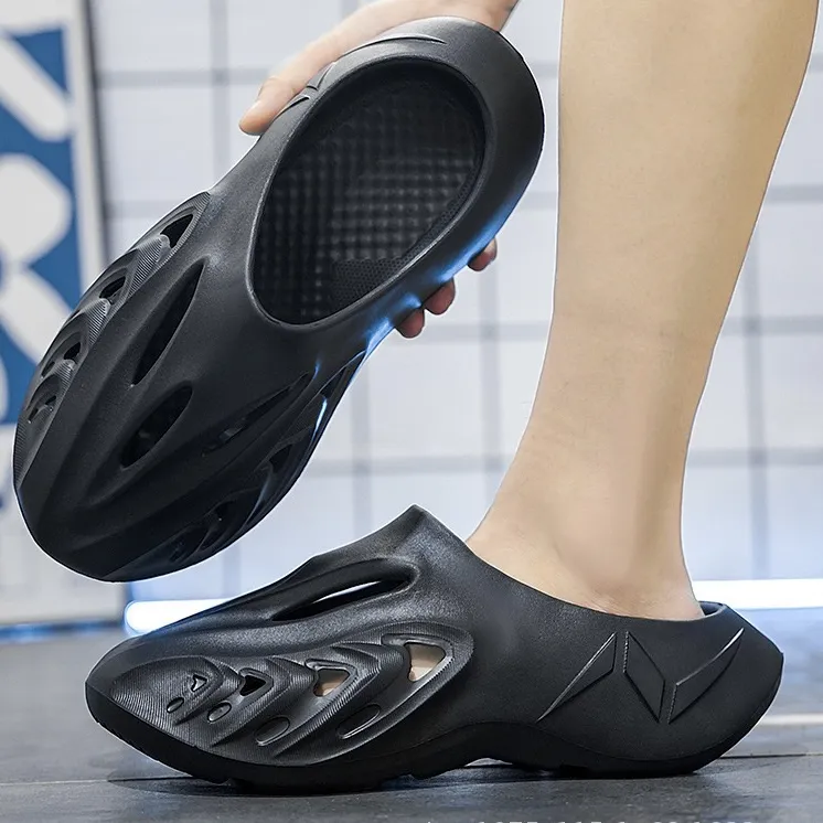 BTE Quiet Odor Resistant Slip Resistant Wrap toe Slippers Men's-11