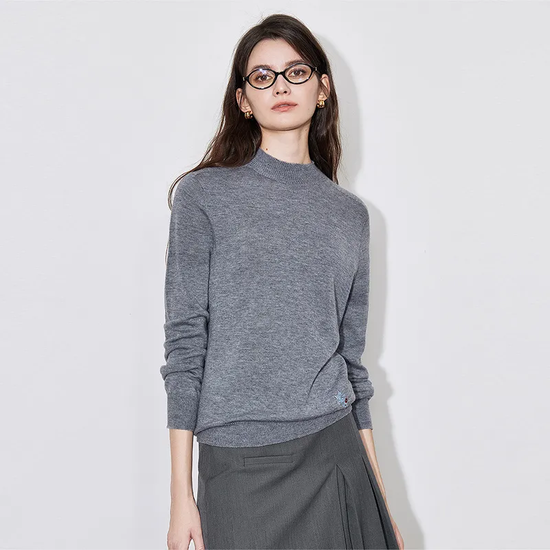 Initial Language Sweater Women's-22