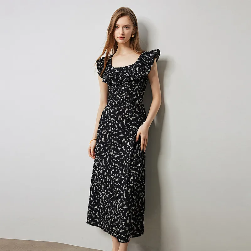 Initial Language Cinched Waist Short Sleeved Dress With Flutter Sleeves Women's Black With White Floral-5
