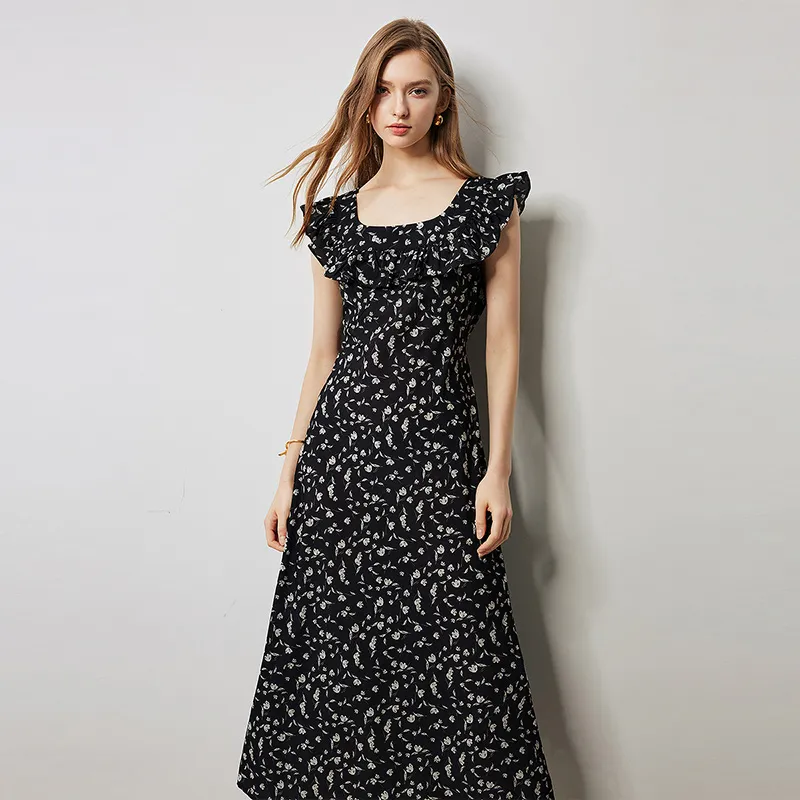 Initial Language Cinched Waist Short Sleeved Dress With Flutter Sleeves Women's Black With White Floral-2