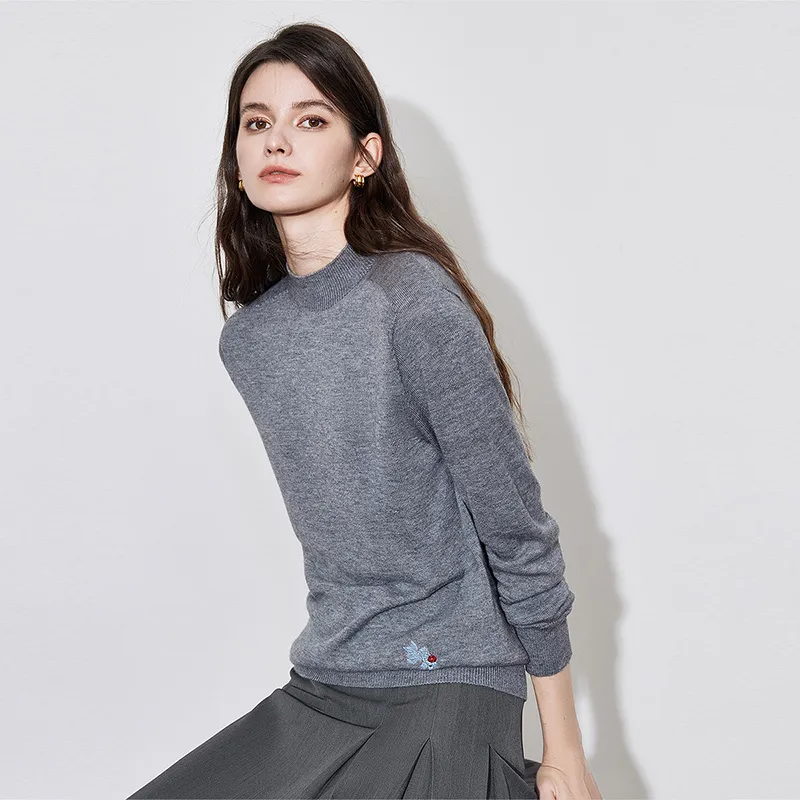 Initial Language Sweater Women's-24