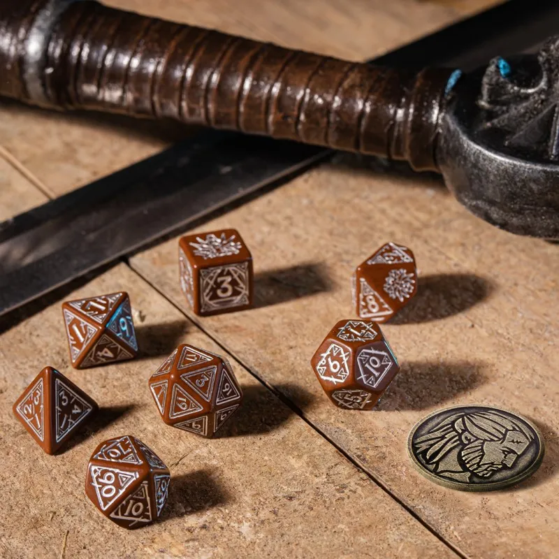Q WORKSHOP The Witcher Dice Set Geralt Roach's Companion Board Games-2