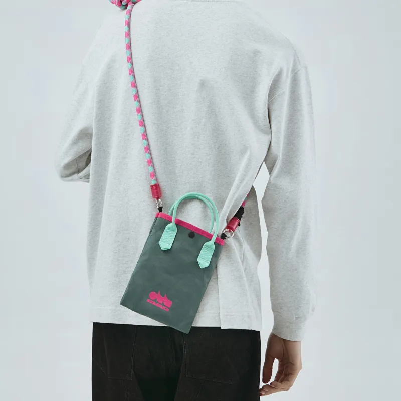 The MAD HATcher Polyamide Small Handbag Crossbody Backpack Cell Phone Pouch Small Size Unisex Multicolor-10