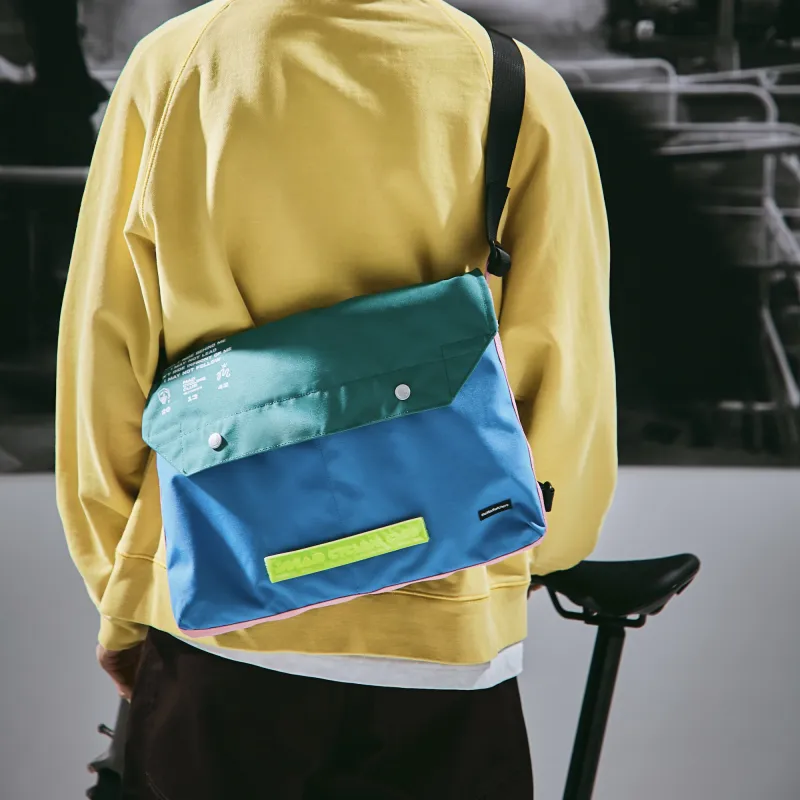 The MAD HATcher Outdoor Bags-10