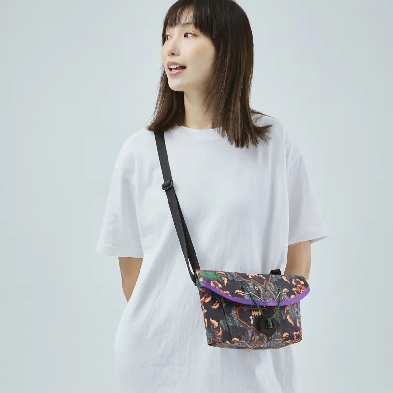 The MAD HATcher Polyamide With Polyester And Cotton Crossbody Bag Regular Unisex Multicolor-24
