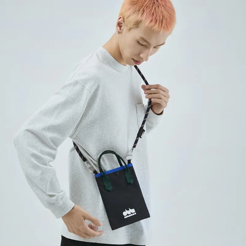 The MAD HATcher Polyamide Small Handbag Crossbody Backpack Cell Phone Pouch Small Size Unisex Multicolor-2