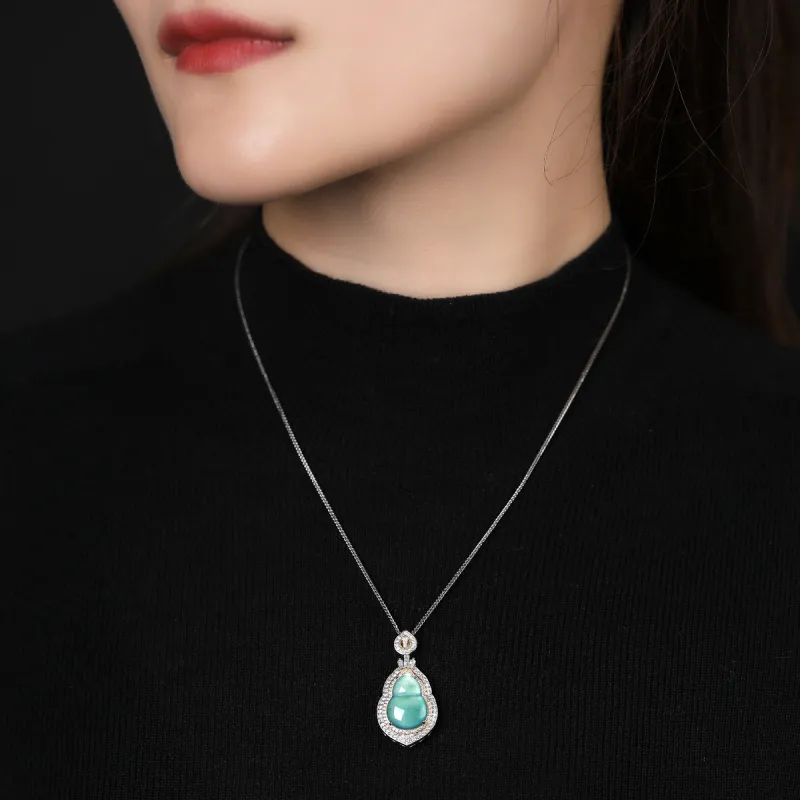 Cuiya Golden Building Ice Glutinous Jadeite Necklaces Unisex-1