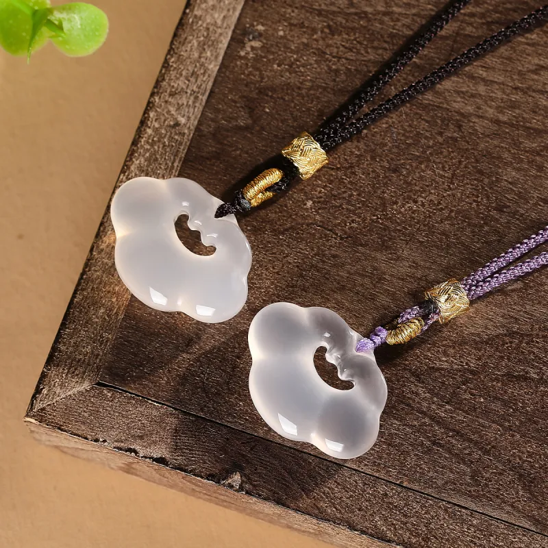 Cuiya Golden Building Chalcedony Necklaces Unisex-16
