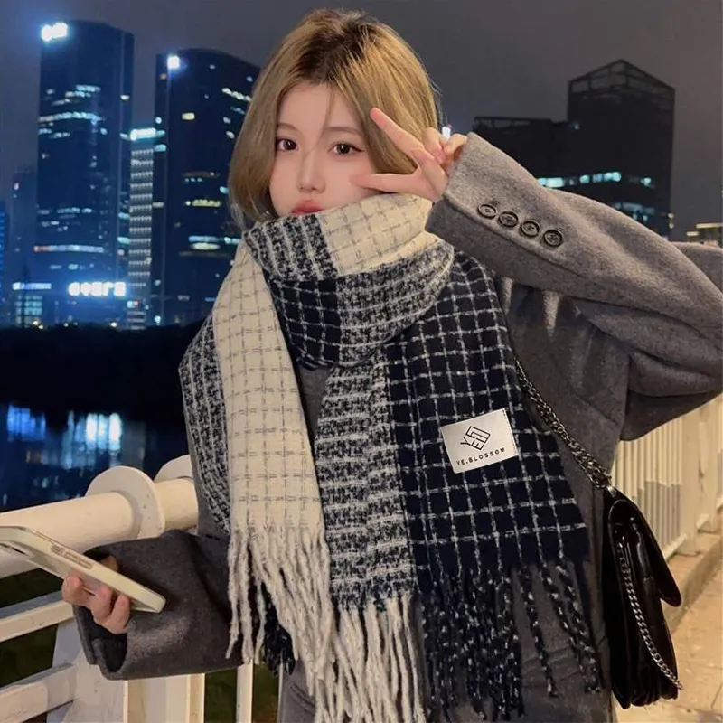 BANDICOOT Polyester Knit Scarves Unisex-2